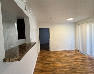 8101 W Flamingo Road - Photo Thumbnail 2