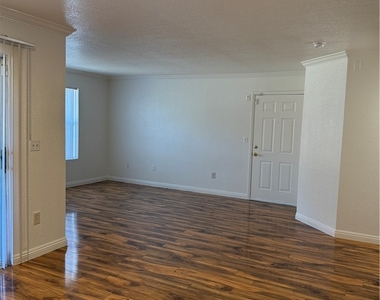 8101 W Flamingo Road - Photo Thumbnail 7