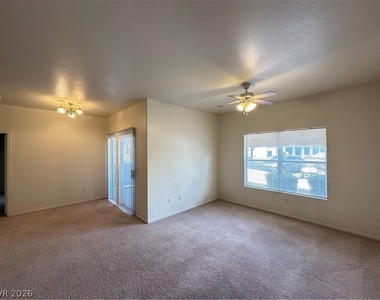 9620 W Russell Road - Photo Thumbnail 7