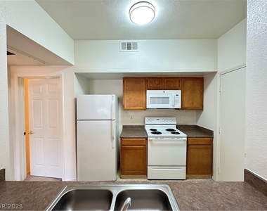 9620 W Russell Road - Photo Thumbnail 2