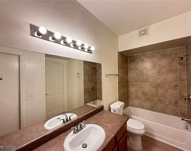 9620 W Russell Road - Photo Thumbnail 5