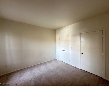 9620 W Russell Road - Photo Thumbnail 8