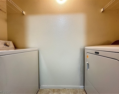 9620 W Russell Road - Photo Thumbnail 12
