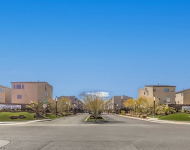 8086 Misty Canyon Avenue - Photo Thumbnail 34