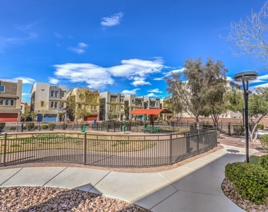 8086 Misty Canyon Avenue - Photo Thumbnail 32