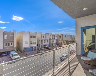 8086 Misty Canyon Avenue - Photo Thumbnail 17