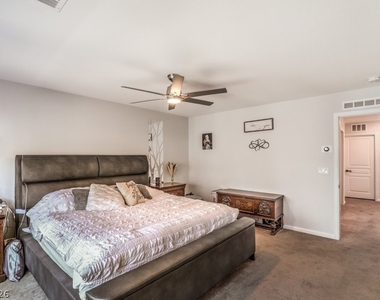8086 Misty Canyon Avenue - Photo Thumbnail 5