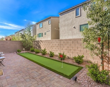 8086 Misty Canyon Avenue - Photo Thumbnail 28