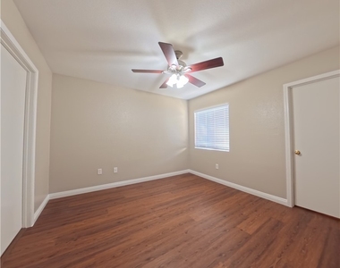 7885 W Flamingo Road - Photo Thumbnail 13