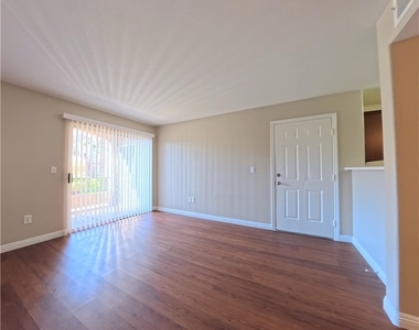 7885 W Flamingo Road - Photo Thumbnail 1