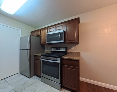 7885 W Flamingo Road - Photo Thumbnail 5