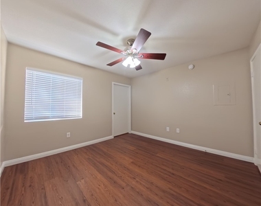 7885 W Flamingo Road - Photo Thumbnail 15