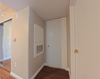 7885 W Flamingo Road - Photo Thumbnail 11
