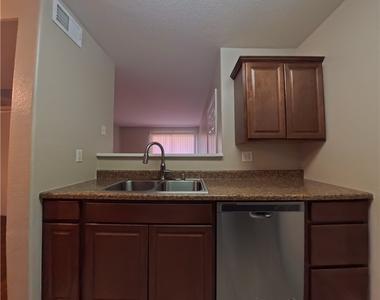 7885 W Flamingo Road - Photo Thumbnail 6