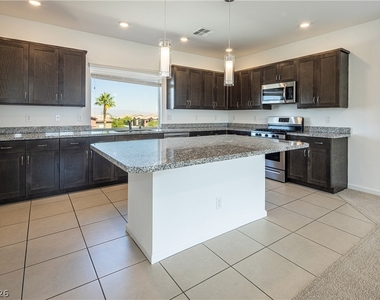 8040 Carpenter Creek Avenue - Photo Thumbnail 1