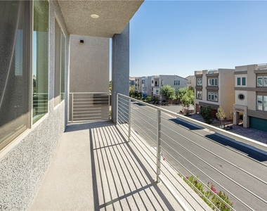 8040 Carpenter Creek Avenue - Photo Thumbnail 24