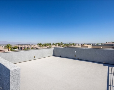 8040 Carpenter Creek Avenue - Photo Thumbnail 22