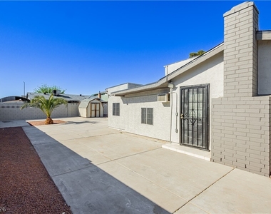 3969 Manford Circle - Photo Thumbnail 63