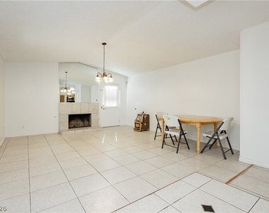 3969 Manford Circle - Photo Thumbnail 4
