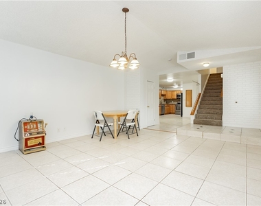 3969 Manford Circle - Photo Thumbnail 5