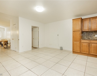3969 Manford Circle - Photo Thumbnail 14