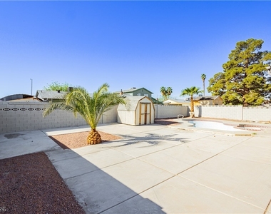 3969 Manford Circle - Photo Thumbnail 54