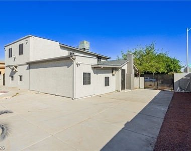 3969 Manford Circle - Photo Thumbnail 61