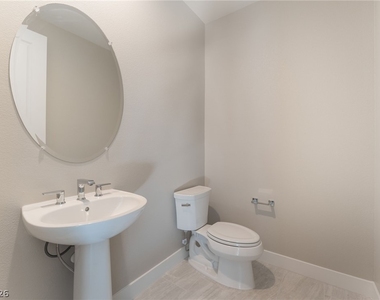 667 Grey Saker Street - Photo Thumbnail 24