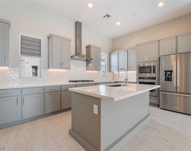 667 Grey Saker Street - Photo Thumbnail 2