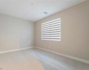 667 Grey Saker Street - Photo Thumbnail 16