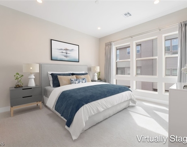 667 Grey Saker Street - Photo Thumbnail 7