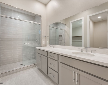 667 Grey Saker Street - Photo Thumbnail 9