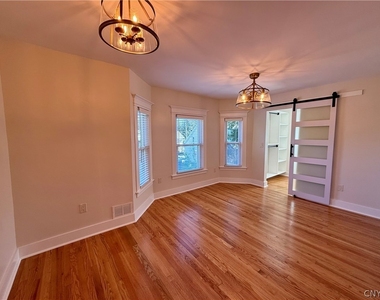 11 Sanger Avenue - Photo Thumbnail 10