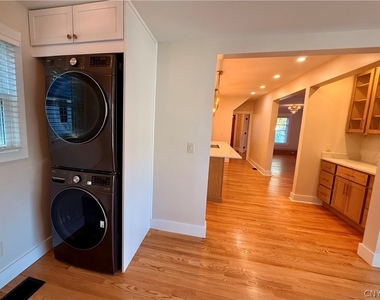 11 Sanger Avenue - Photo Thumbnail 22