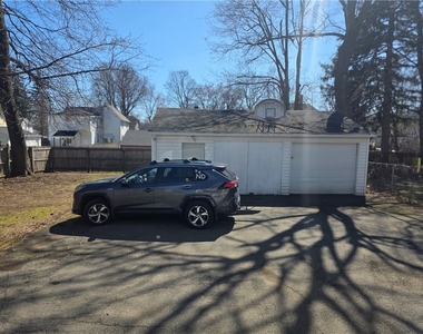 715 W Water Street - Photo Thumbnail 1