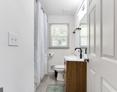 1300 Wichita Drive - Photo Thumbnail 14