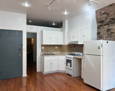 76 Forsyth Street, New York, NY 10002 - Photo Thumbnail 3