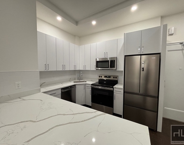 West 68 Street - Photo Thumbnail 1