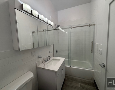 West 68 Street - Photo Thumbnail 8