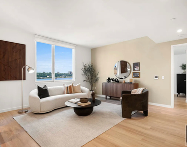 West 96th Street - Photo Thumbnail 2