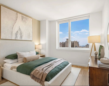West 96th Street - Photo Thumbnail 6