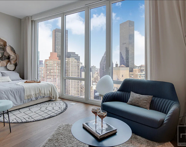 East 44th Street - Photo Thumbnail 1