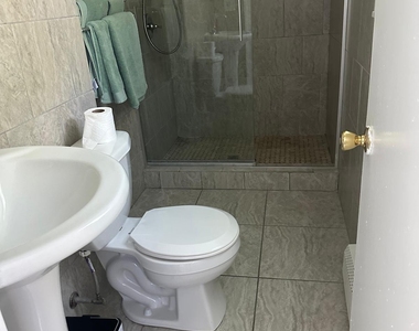 507 Elizabeth Street - Photo Thumbnail 10