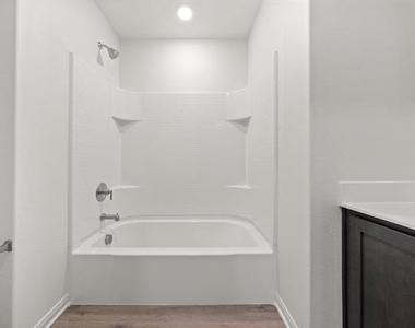 10016 Pilot Place - Photo Thumbnail 8