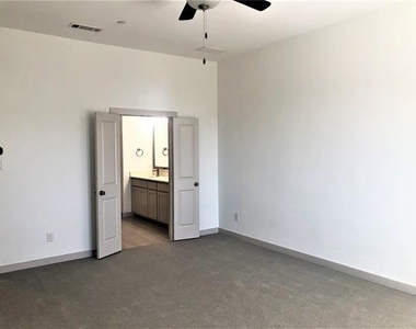 422 Bonfield Drive - Photo Thumbnail 9