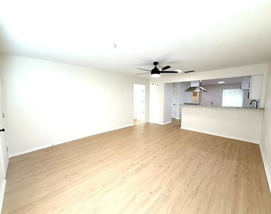1401 Arvel - Photo Thumbnail 15