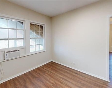 224 W Hull Street - Photo Thumbnail 3