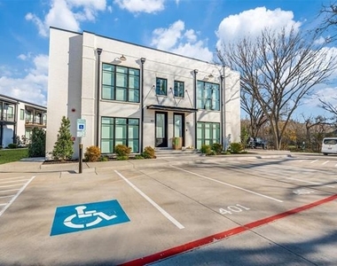 408 Dr Martin Luther King Jr Boulevard - Photo Thumbnail 7