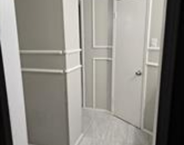 6530 Talbot Parkway - Photo Thumbnail 12