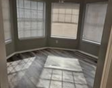 6530 Talbot Parkway - Photo Thumbnail 9